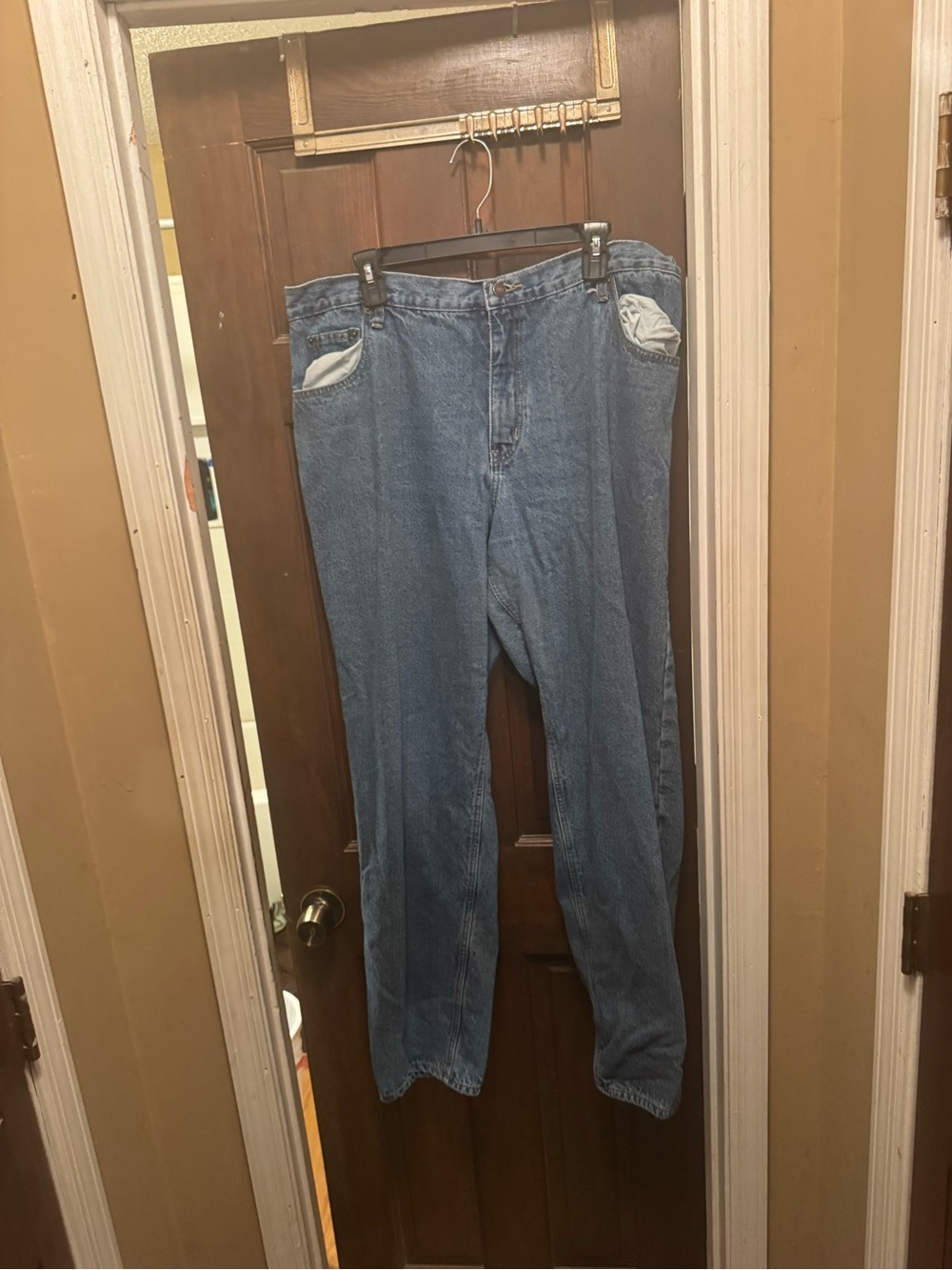 Womens Size 20 x 33 Classic Blue  Relaxed Fit Jeans